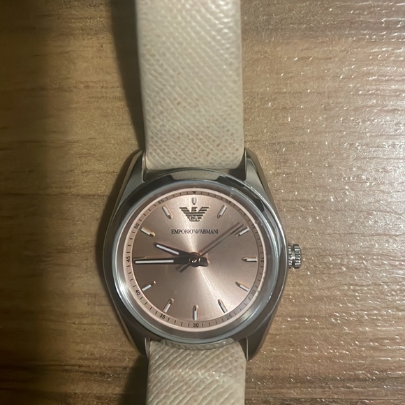 Emporio Armani women’s watch - Picture 4 of 7